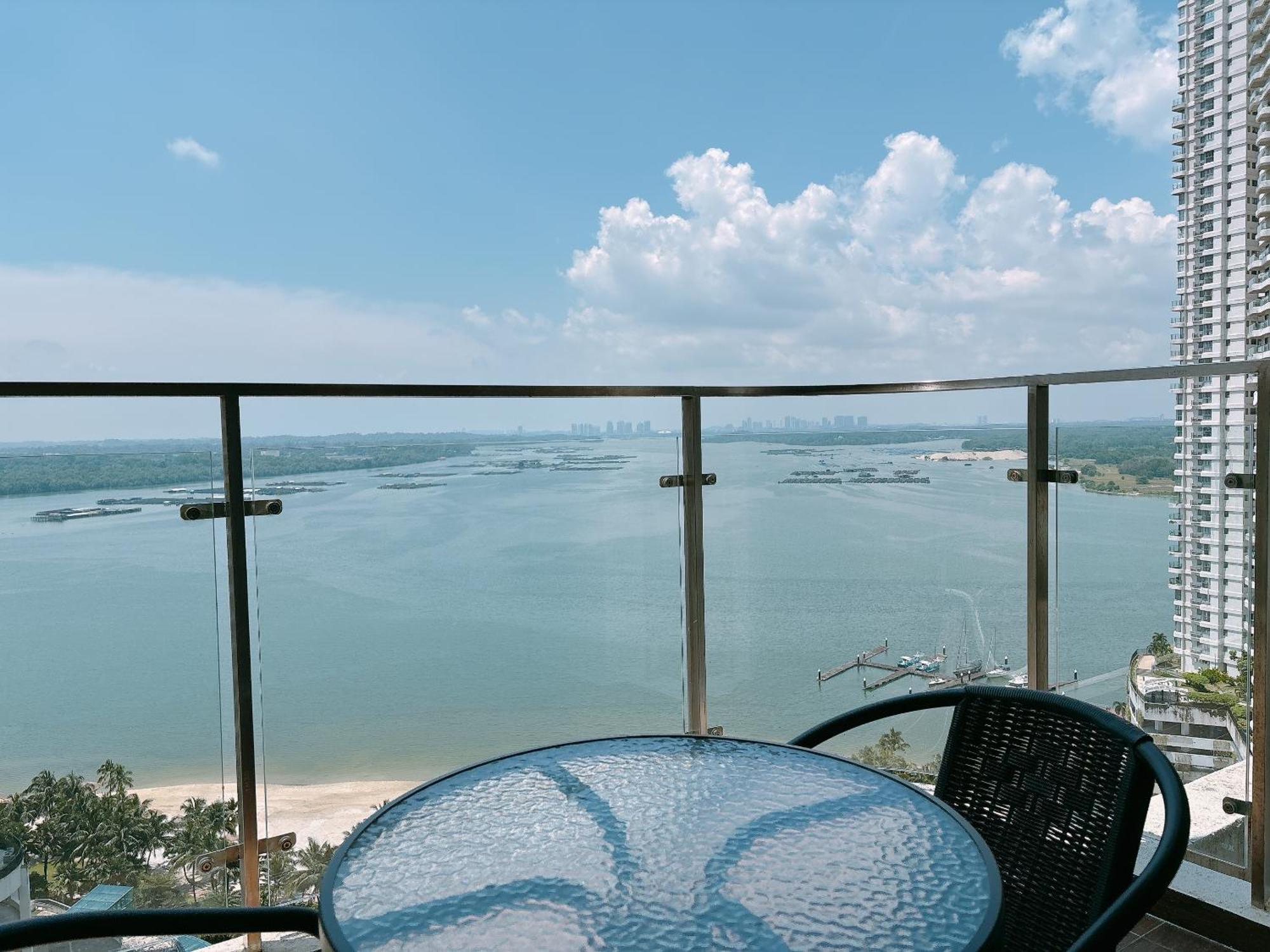 Scenic Country Garden Danga Bay By Lions Bay Apartment Johor Bahru Room photo