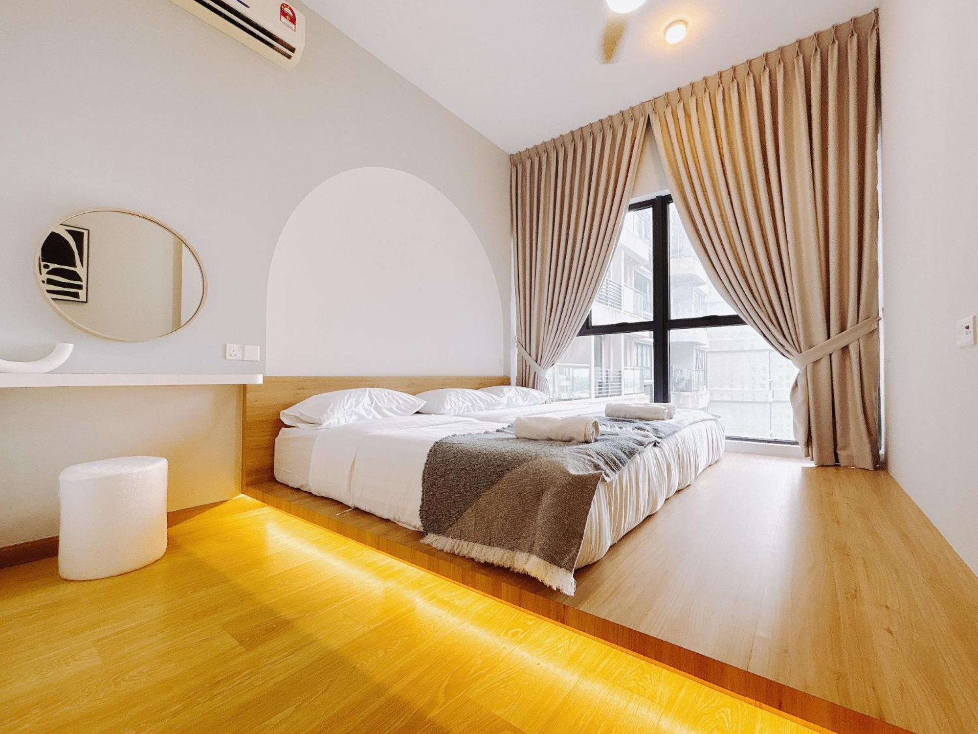 Scenic Country Garden Danga Bay By Lions Bay Apartment Johor Bahru Room photo